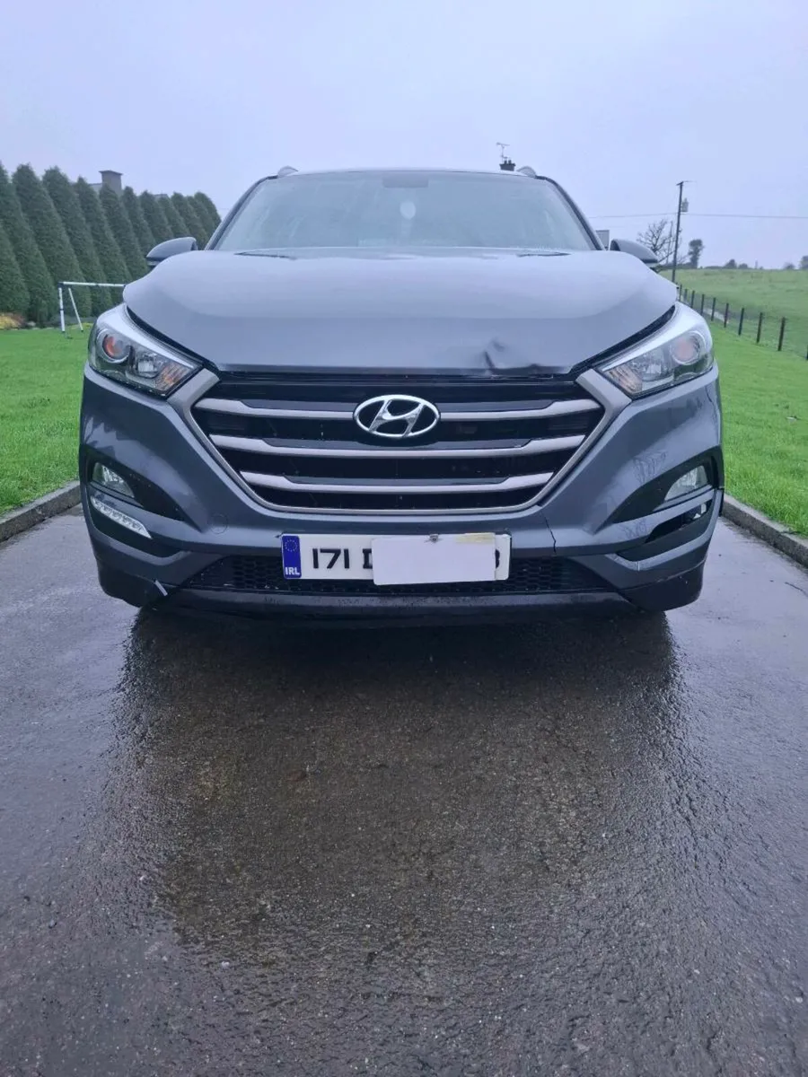 2017 Hyundai Tucson Executive 1.7 DSL - Image 2