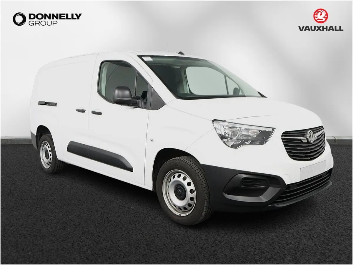 Vauxhall Combo Cargo L2 Diesel Dynamic - Image 1