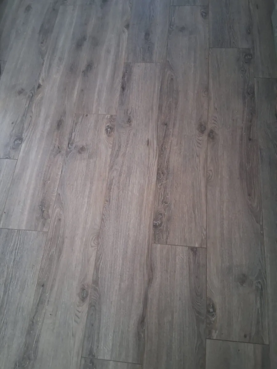 8.5 square meters of 12 mm of laminate floor. - Image 2
