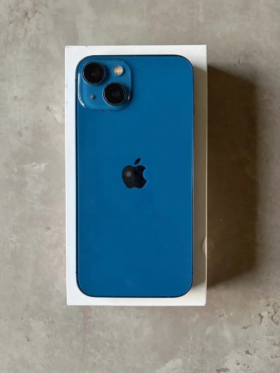 iPhone 13 - Image 1