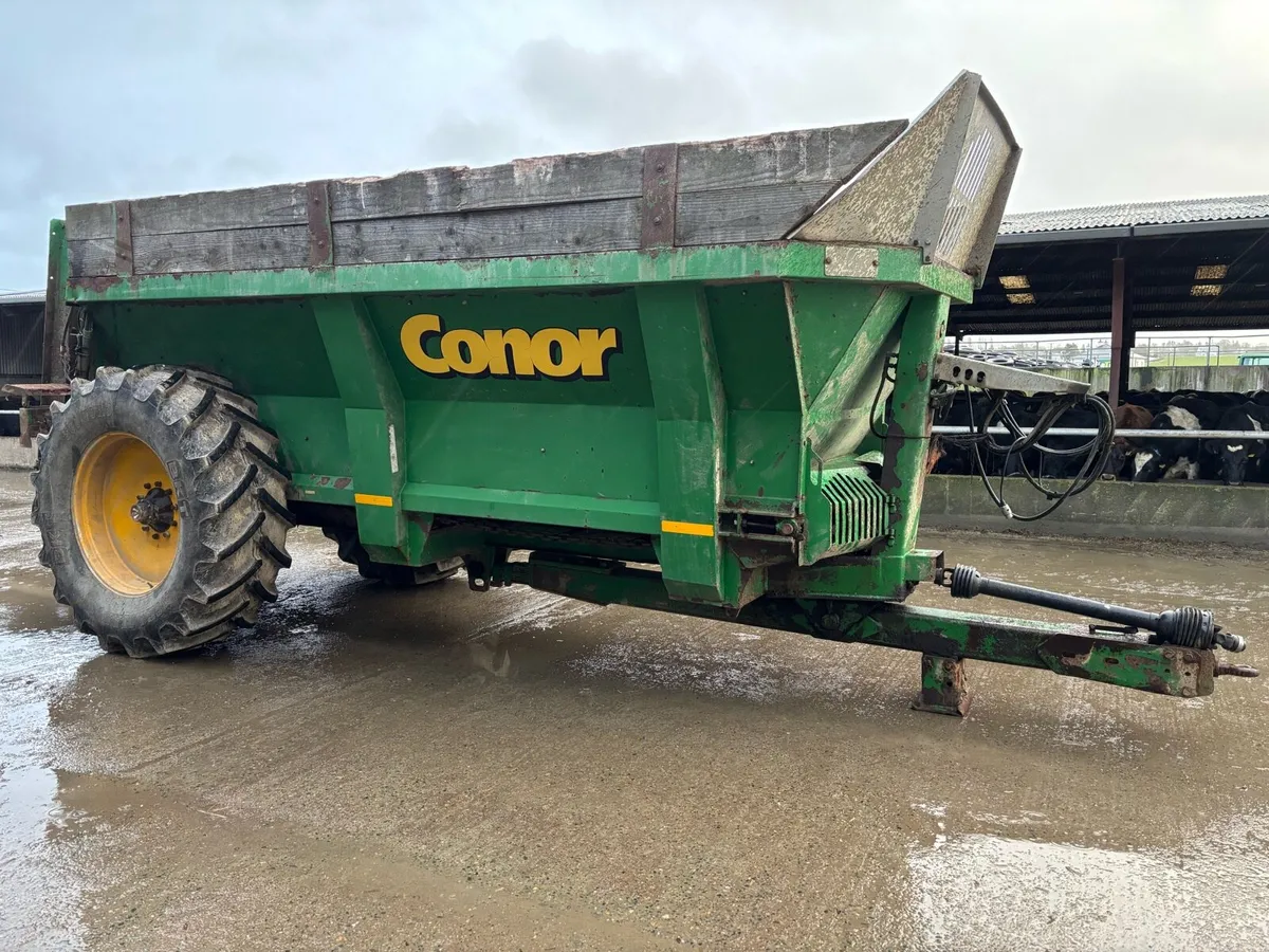 Conor 14 tonne Rear discharge dung spreader - Image 2