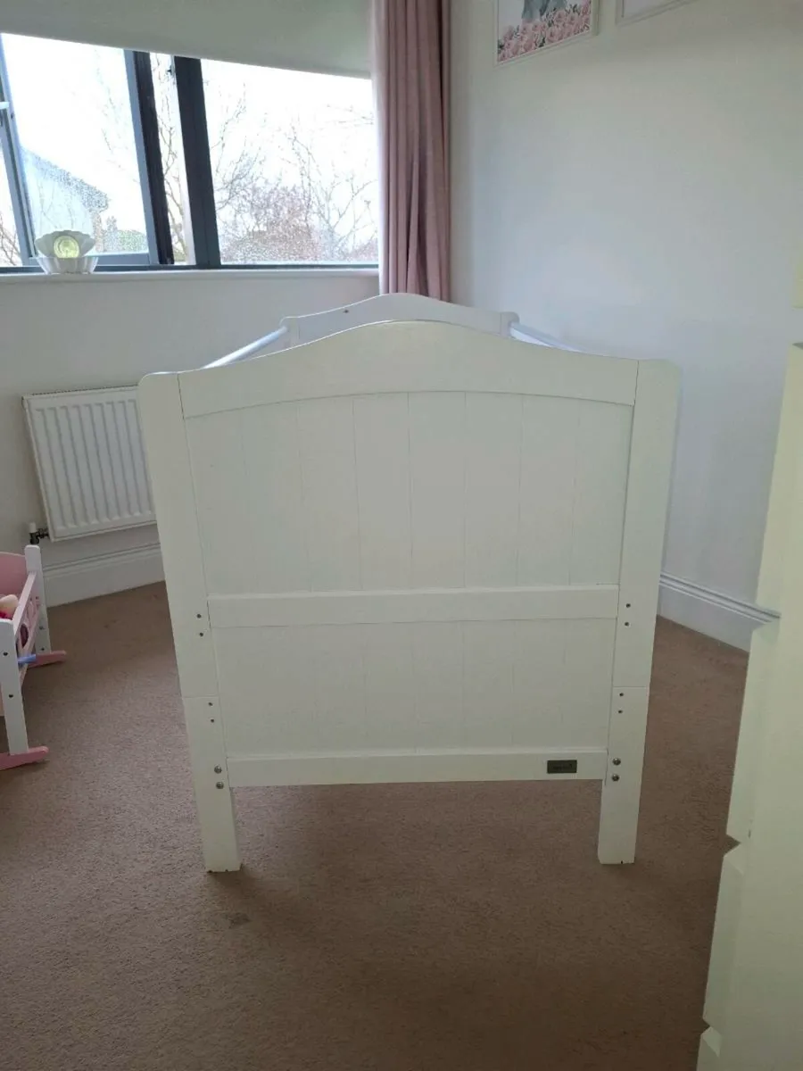 Nested Sorrento Cotbed - Image 4