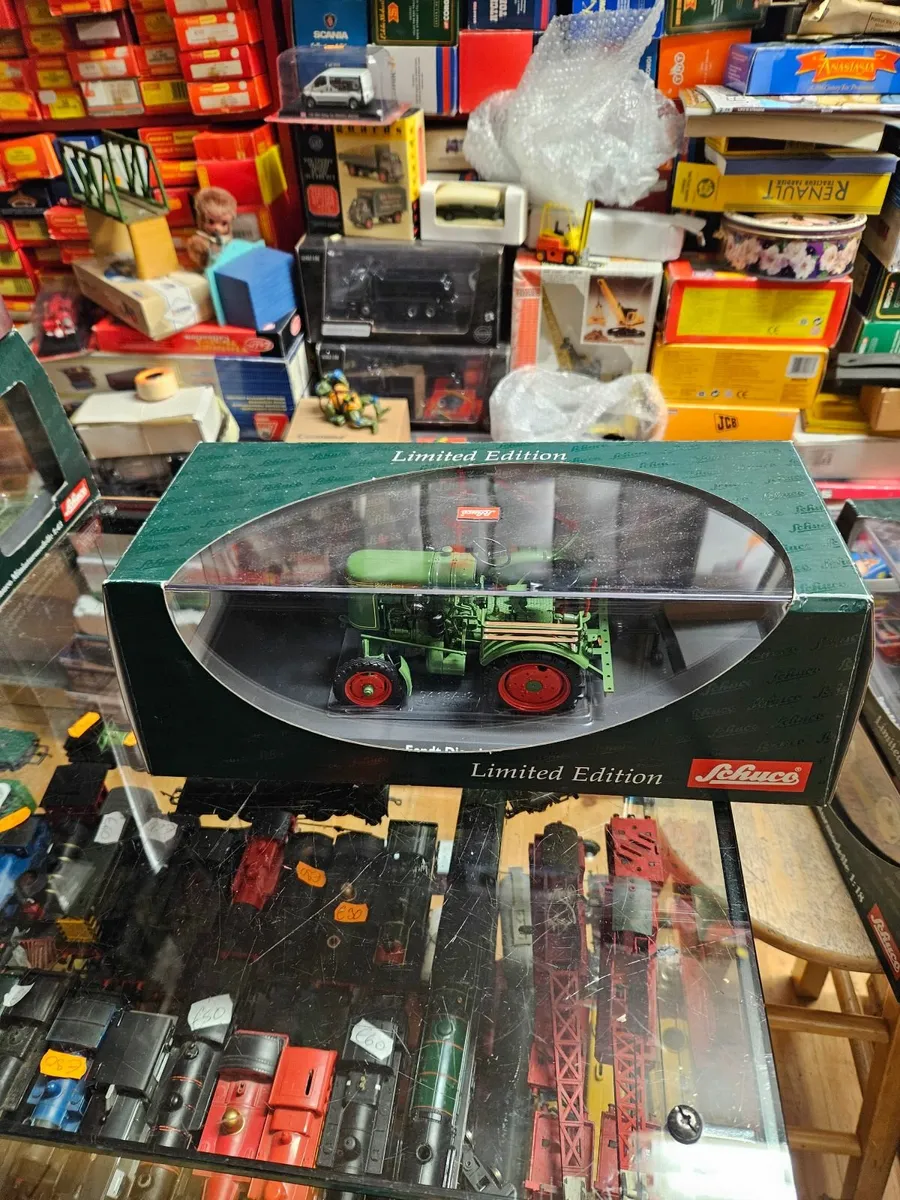 Britain's Schuco Fendt Tractor 1.18 - Image 3