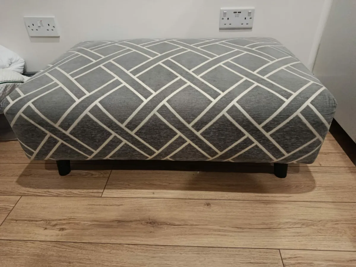 Foot stool - Image 1