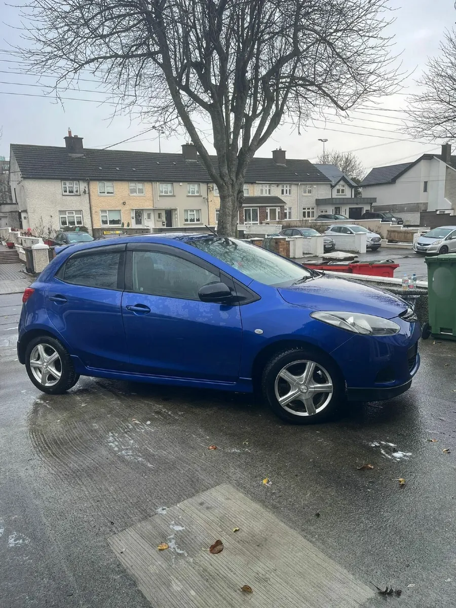 Mazda Demio - Image 2