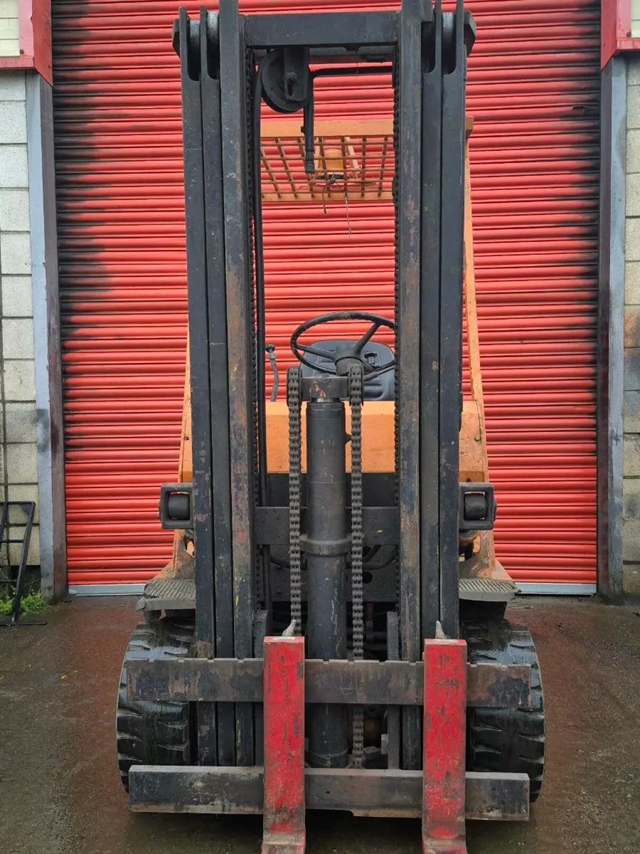 Toyota forklift - Image 3