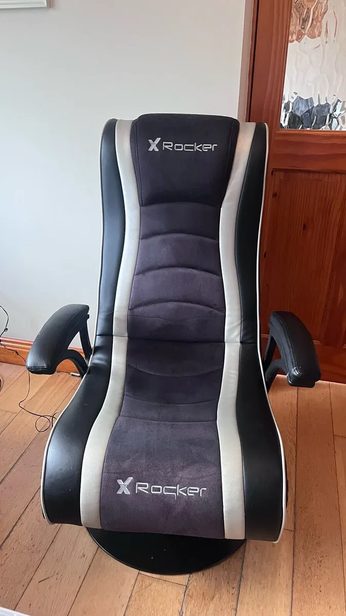 Gaming chair - Image 1
