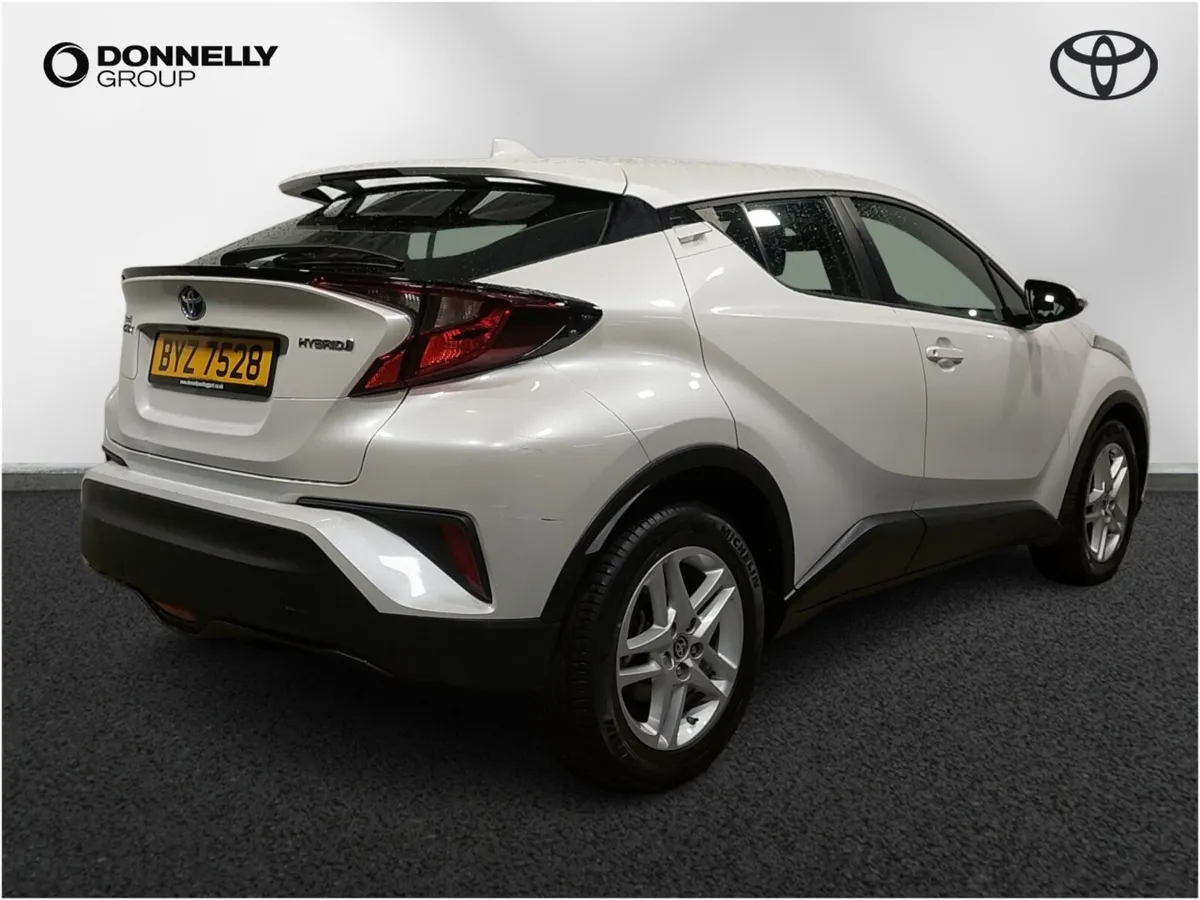 Toyota C-HR C-Hr Hatchback Icon - Image 4