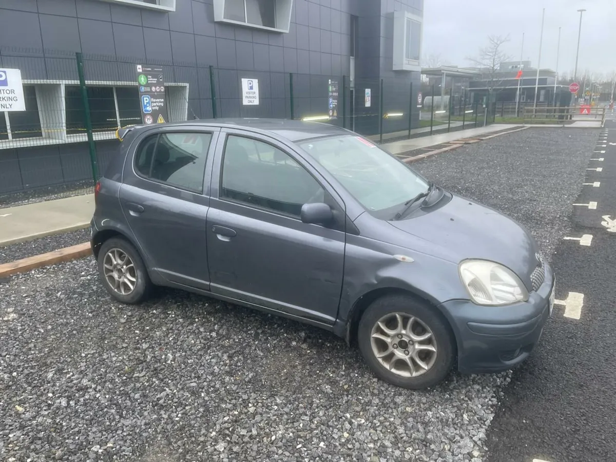 TOYOTA YARIS - Image 3