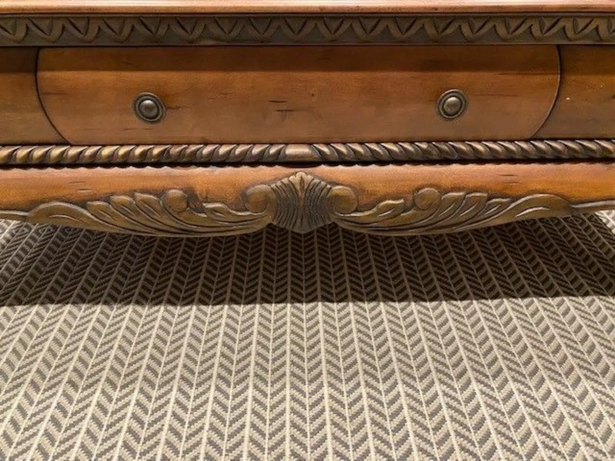 Table - Ornate Design - Image 2