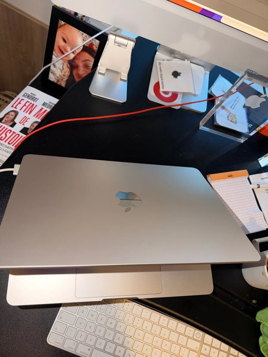 MacBook Air 2024 M3 - Image 2