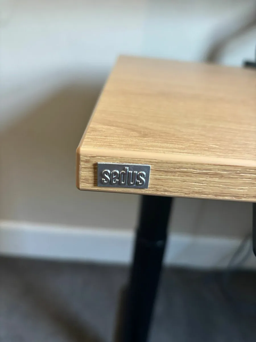 Urgent Sale: Premium Sedus Standing Desk - €179 - Image 3