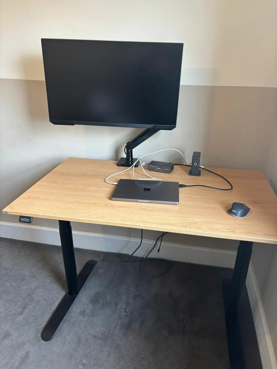 Urgent Sale: Premium Sedus Standing Desk - €179 - Image 1