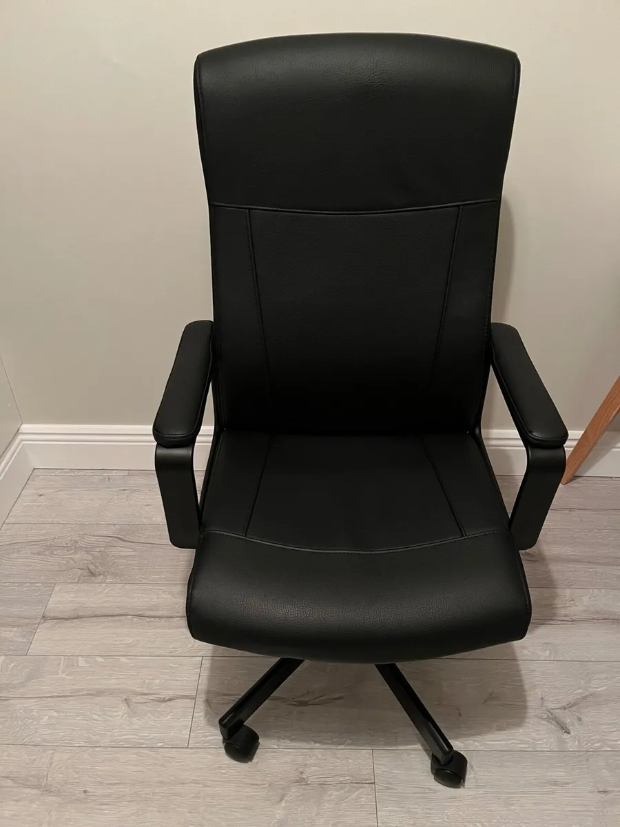Office Chair - Image 1