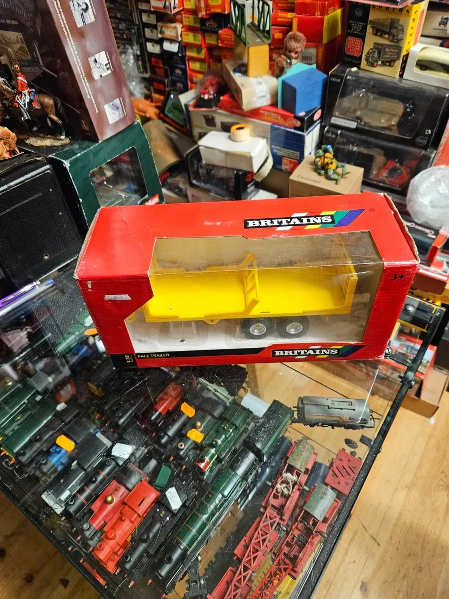 Britain's Baler Trailer - Image 4