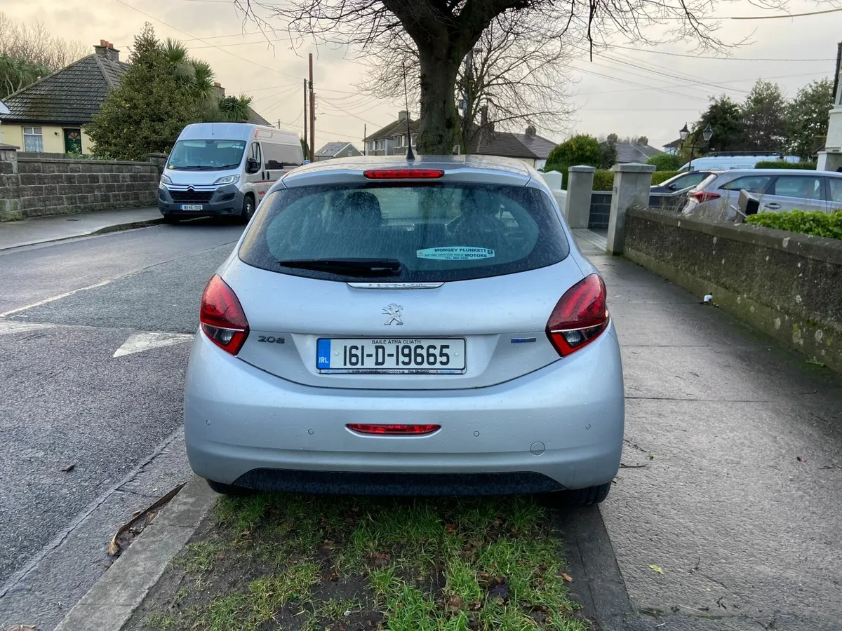 Peugeot 208 2016 - Image 4