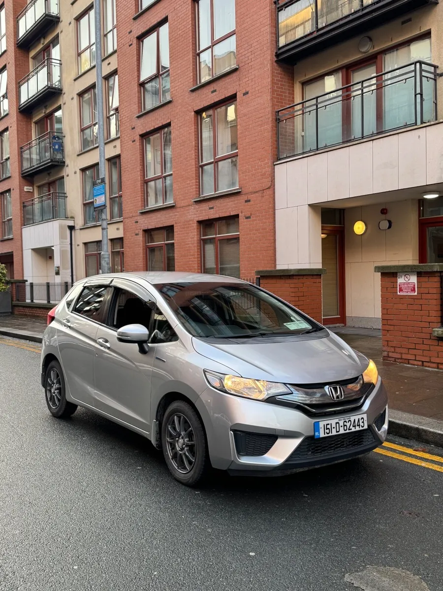 2015 Honda Fit Hybrid Automatic - Image 1