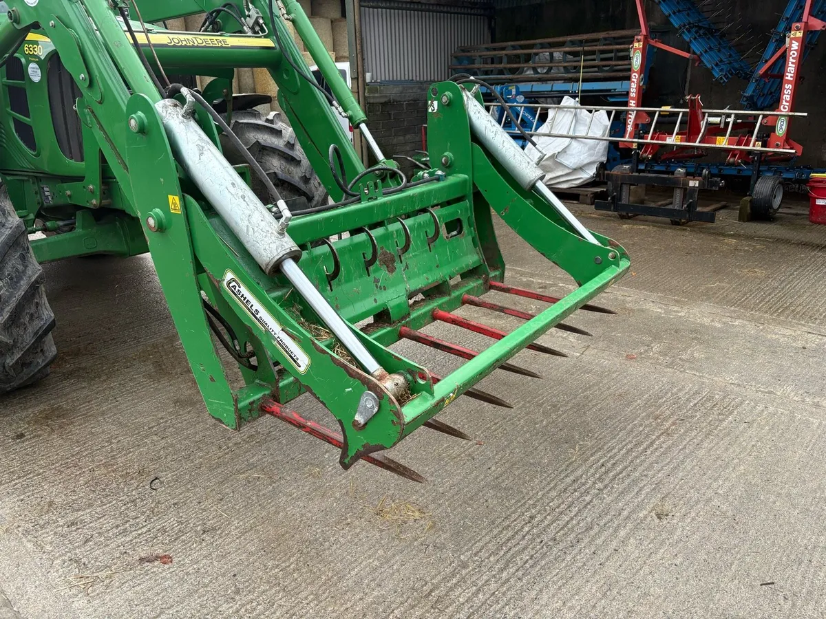 Cashels bale shear - Image 1