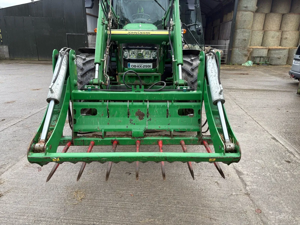 Cashels bale shear - Image 2