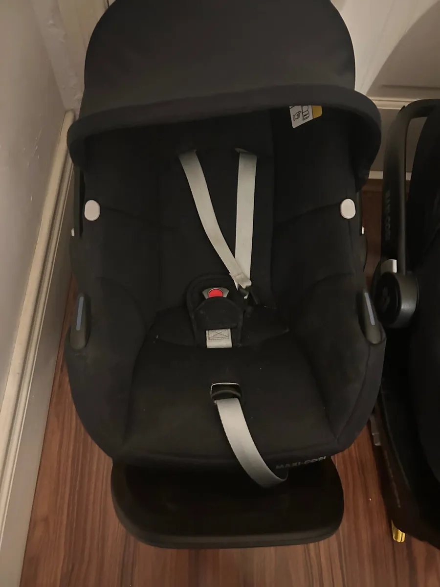 Car seat - Image 3