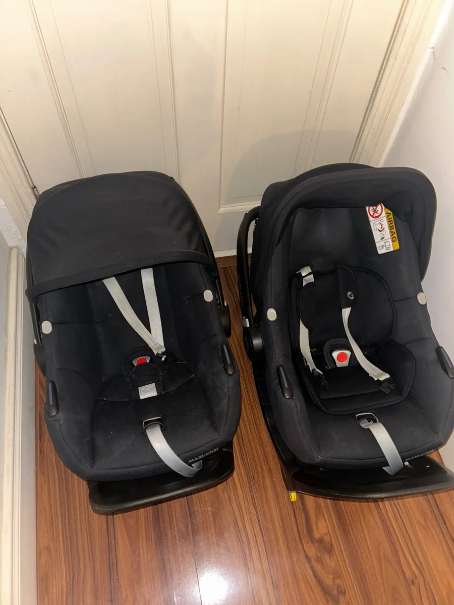 Car seat - Image 1