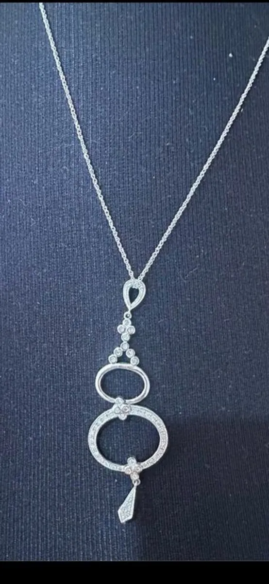 White Gold Chain with gorgeous pendant - Image 1