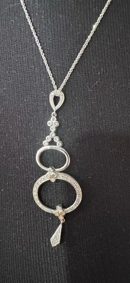 White Gold Chain with gorgeous pendant - Image 3