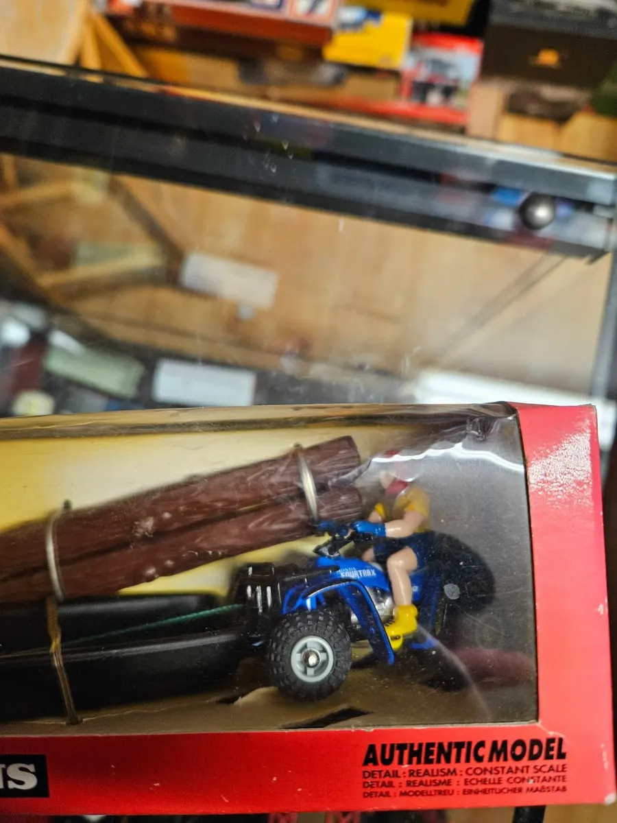 Britain's Four Trax with Log Sled - Image 4