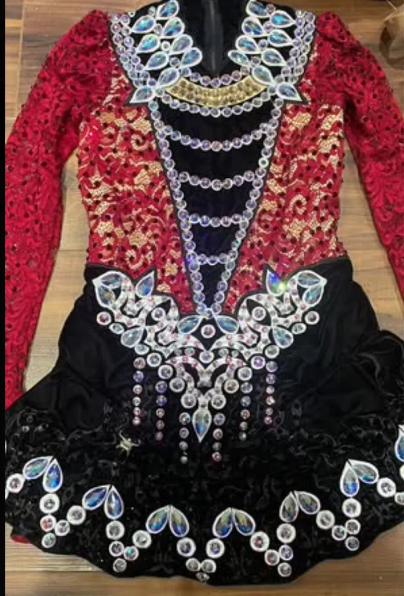 Stunning Irish Dancing Dress - Image 2
