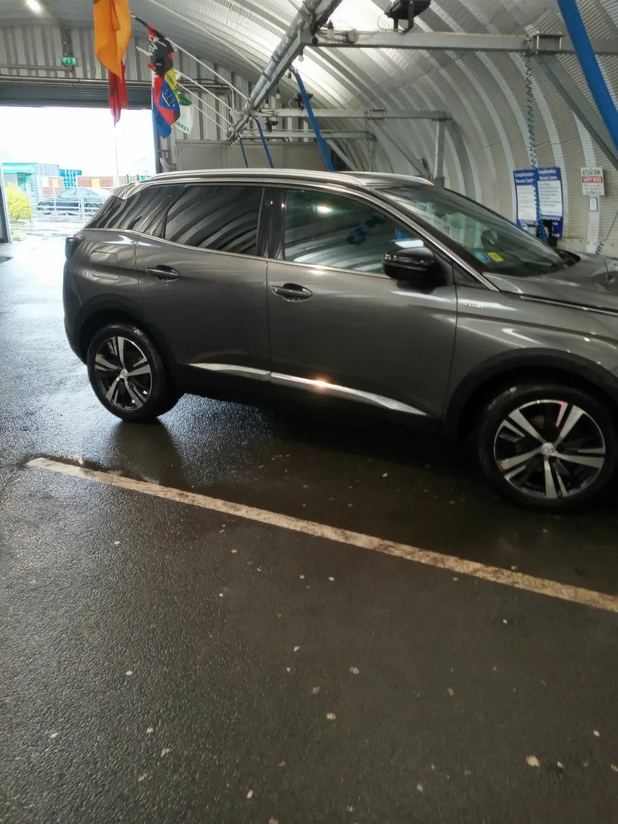 Peugeot 3008 2020 - Image 2