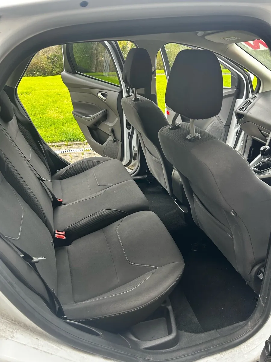 152 Ford Focus - Image 4