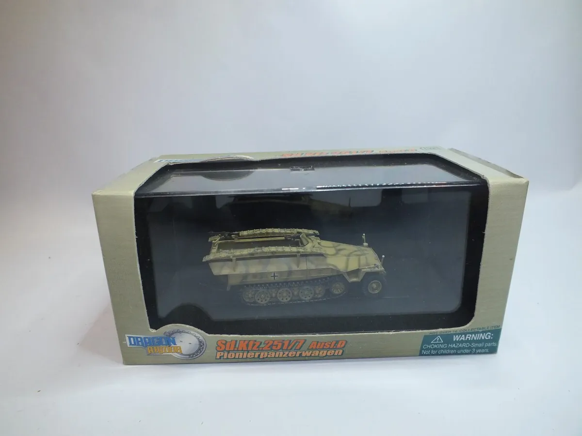 Military Models - Image 3