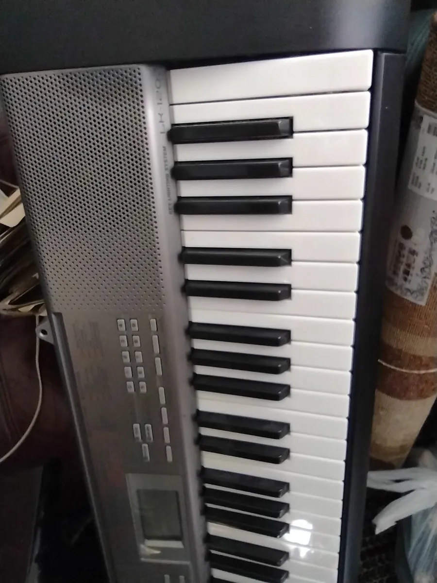 Large casio organ for parts or repair - Image 3