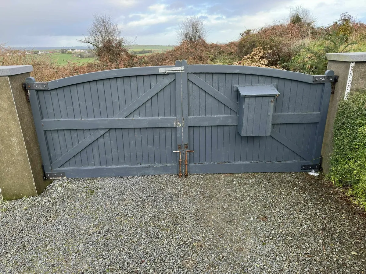 Hardwood gates - Image 4