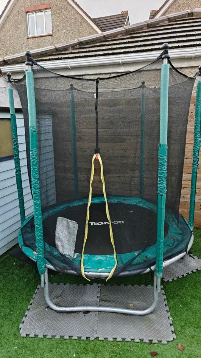Trampoline for free !
