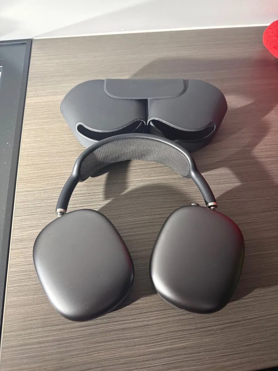 AirPods Pro Max - Image 2