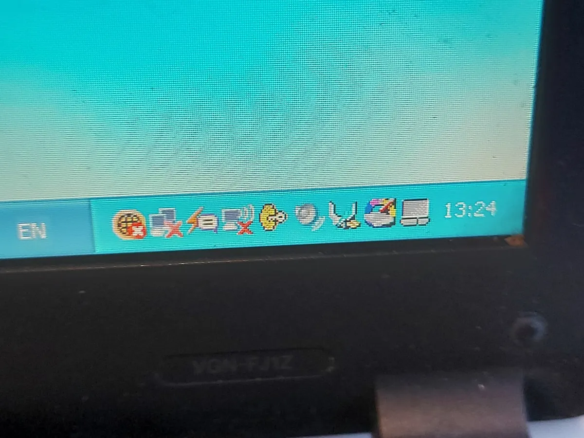 Sony Laptop Model PCG-7F1M, Windows XP, 1GB, 100GB - Image 4