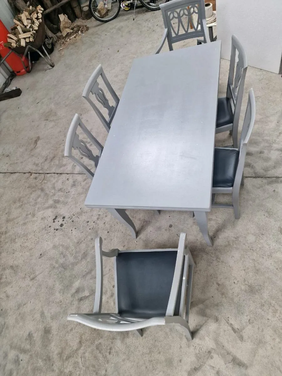 Kitchen/Dining table with six chairs - Image 2
