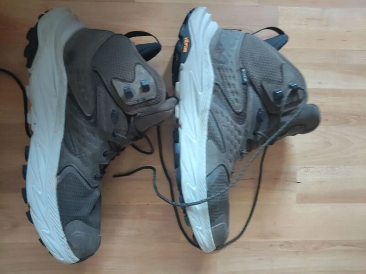 Hoka Anacapa 2 Goretex/Vibram Hiking Boots. Size 12, 47.5. - Image 4