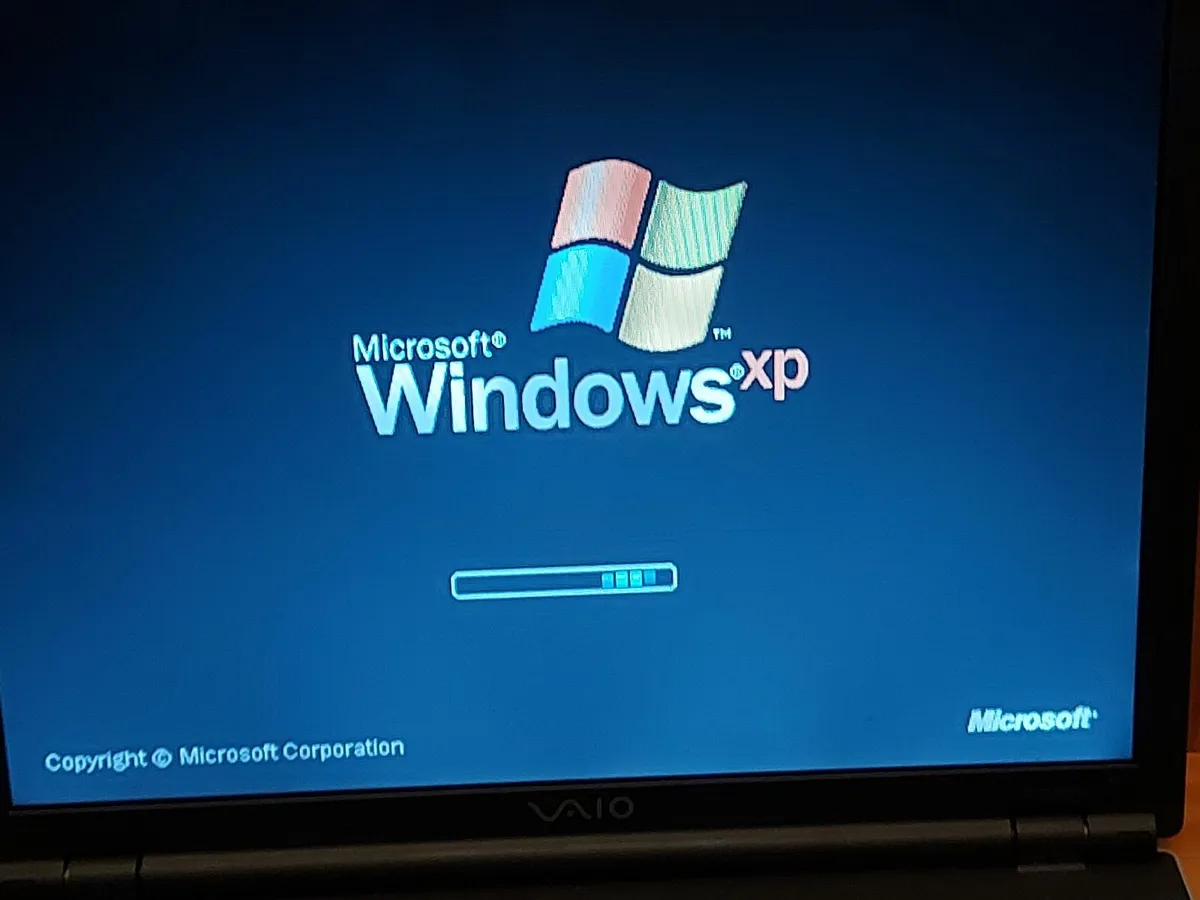 Rare Vintage Sony Laptop, Model PCG-9W4M, Win XP - Image 4