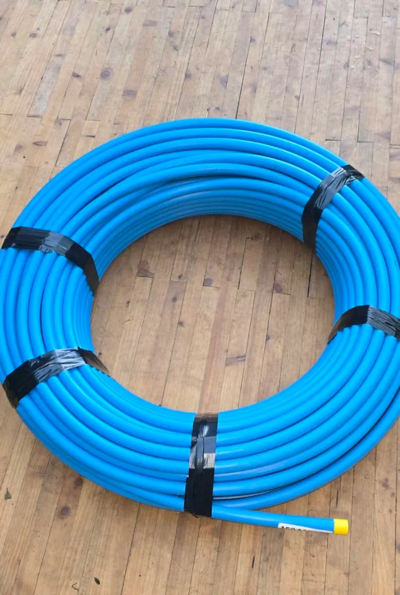 Water pipe - Image 1