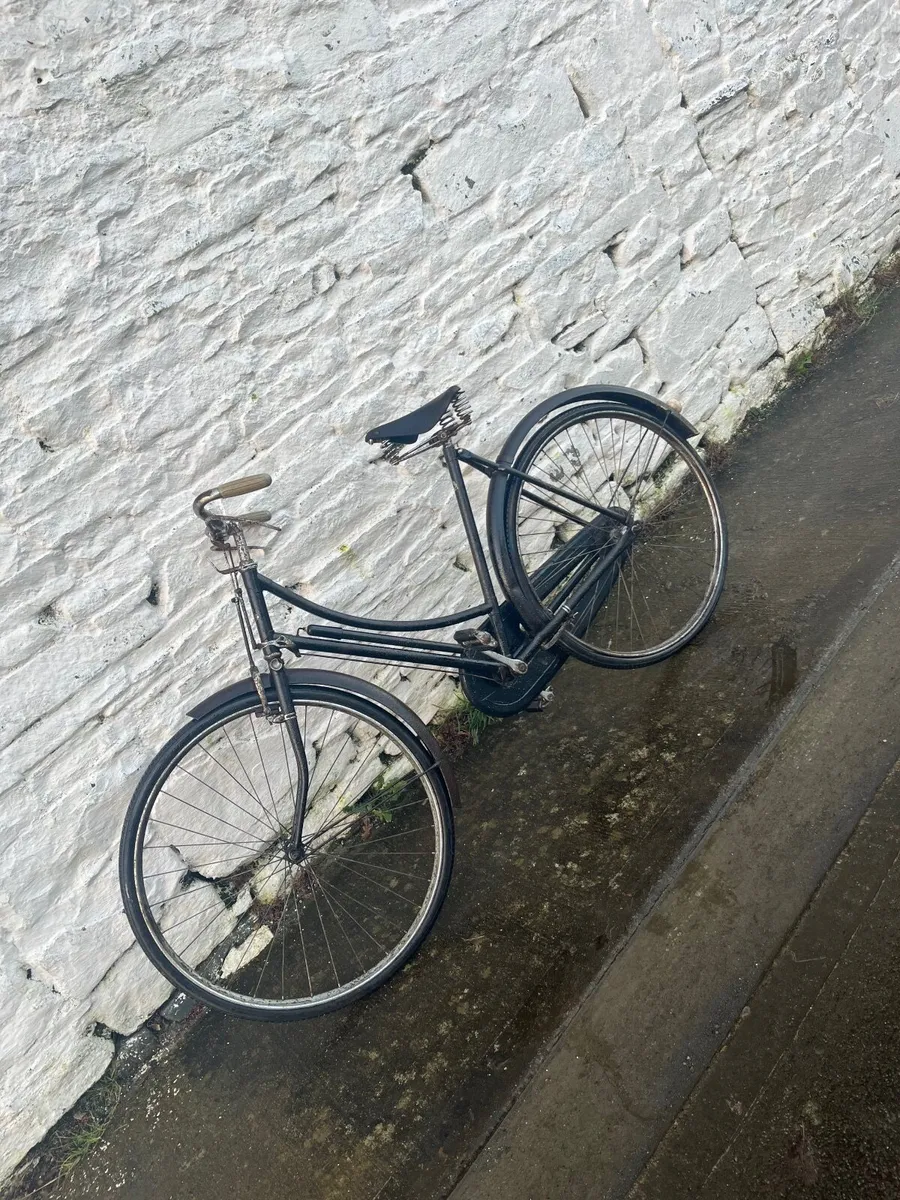Vintage Raleigh ladies bicycle - Image 4