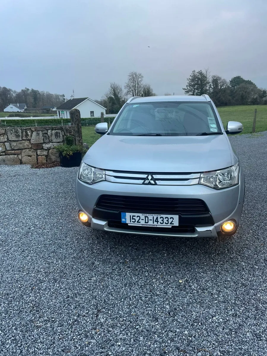 Mitsubishi Outlander - Image 2