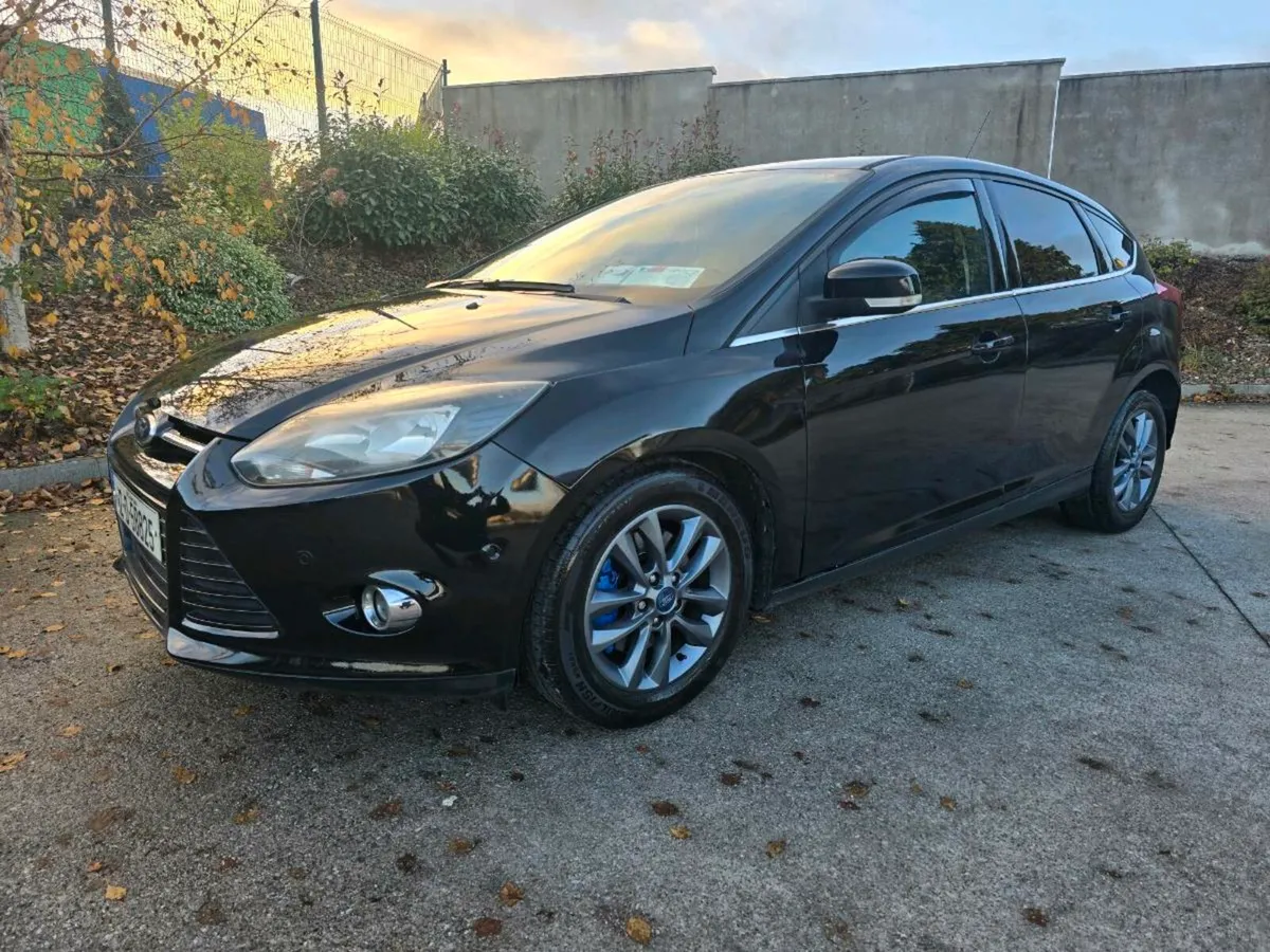 12 Ford Focus Titanium 1.6 petrol Nctd - Image 1