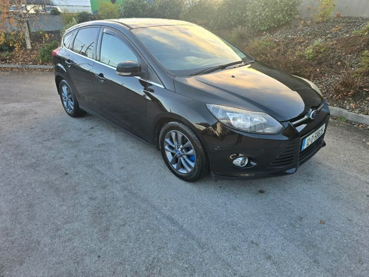 12 Ford Focus Titanium 1.6 petrol Nctd - Image 2