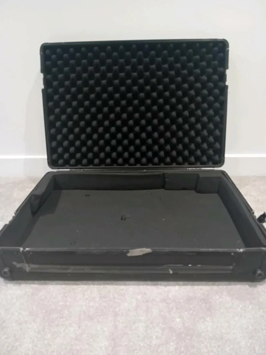 Pioneer xdj rr with flight case €1100 - Image 4