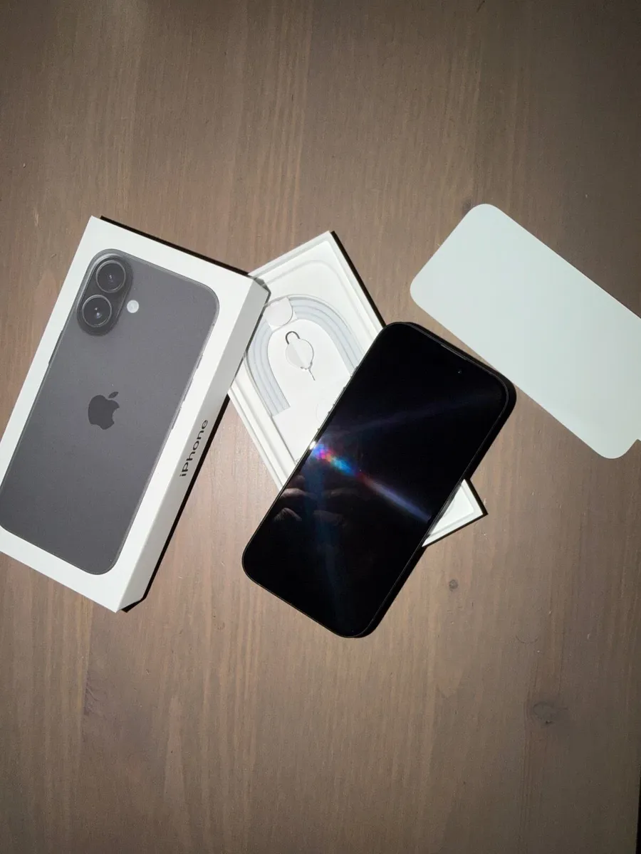 iPhone 16 - Image 2