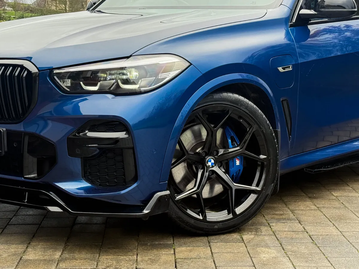 2022 BMW X5 45e M Sport - Image 2