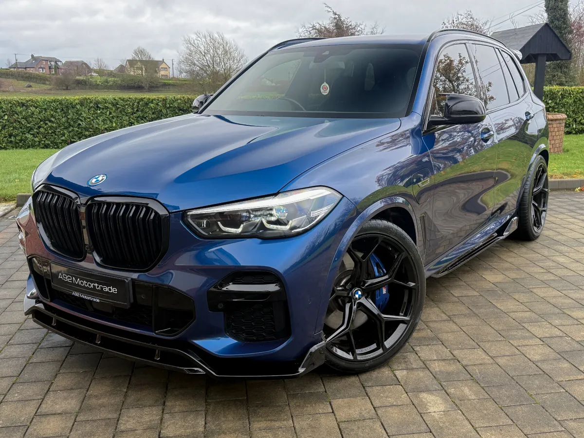 2022 BMW X5 45e M Sport - Image 3