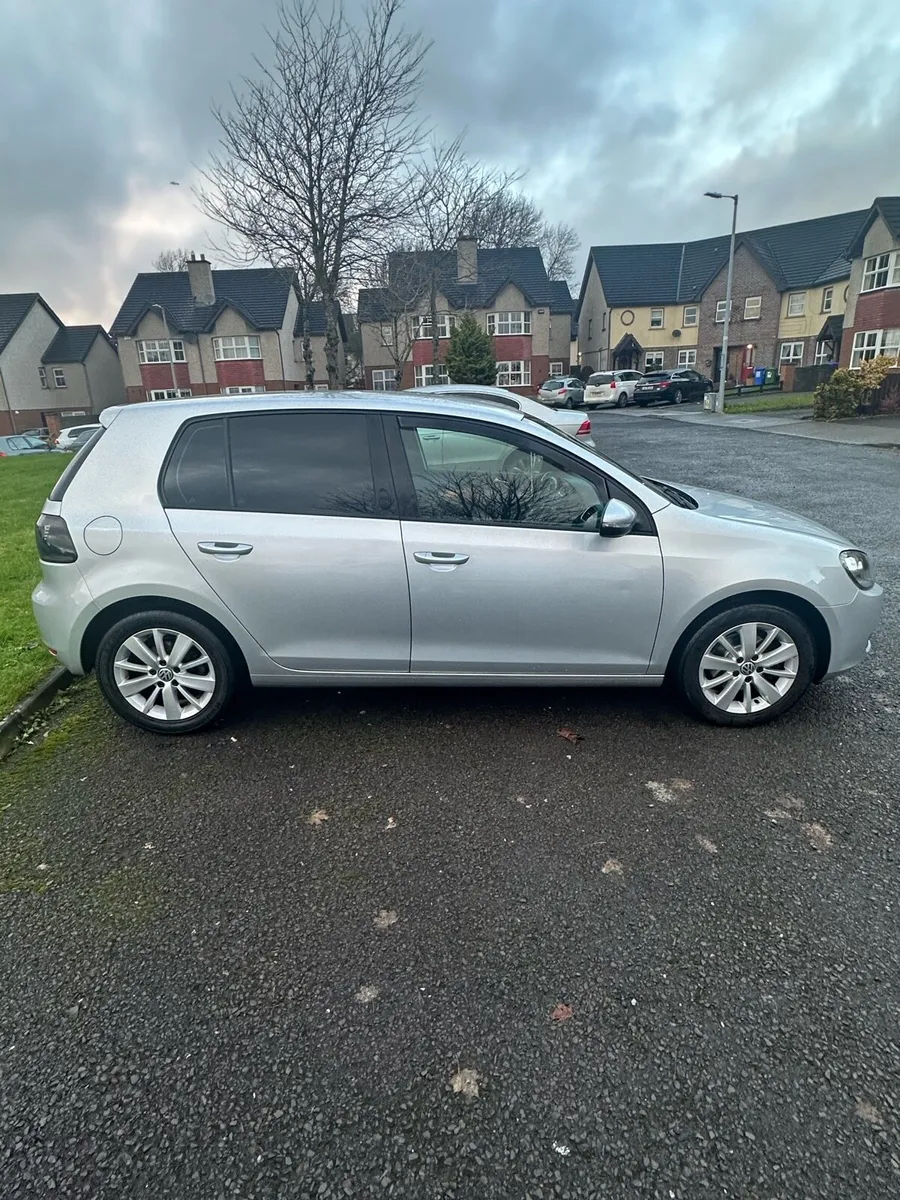2011 VW Golf 1.6 TDI Match Edition - Image 2